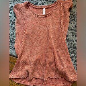 Super soft and comfy perfect for summer or beach or hangout!